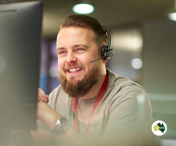 Australian ISP contact centre agent assisting a customer